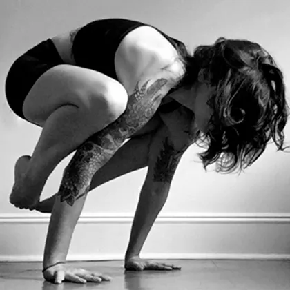 arm balances w/ markella los